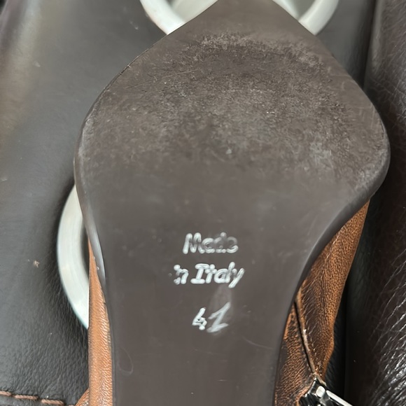 Almost new TIFFI Italian leather boots, I am a size 10 just for reference. - Picture 4 of 10